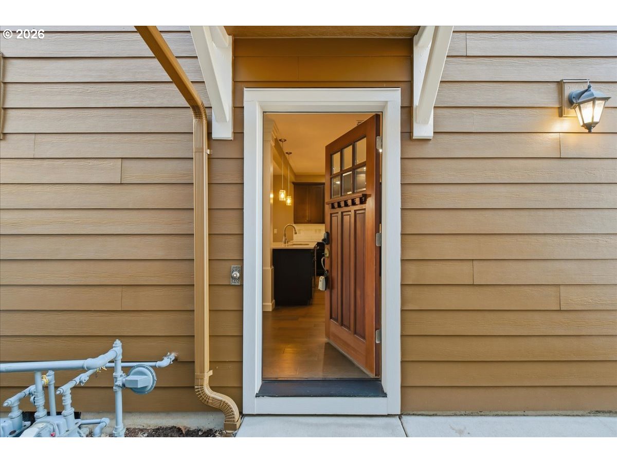 1927 Northwest Sage Street Camas, WA 98607 - Photo 2 of 28 Entrance/Foyer