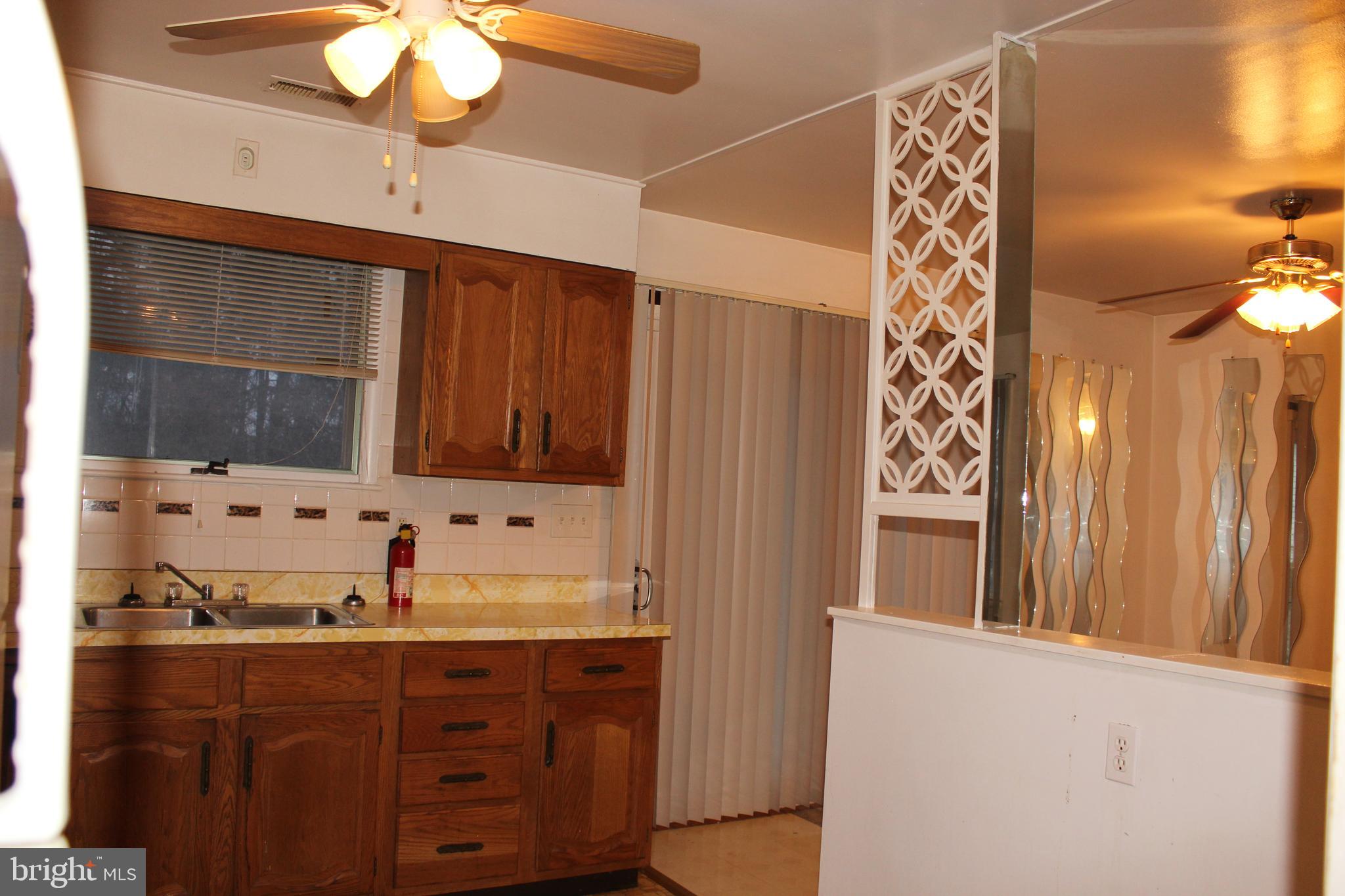 3613 Coronado Road Baltimore, MD 21244 - Photo 14 of 33