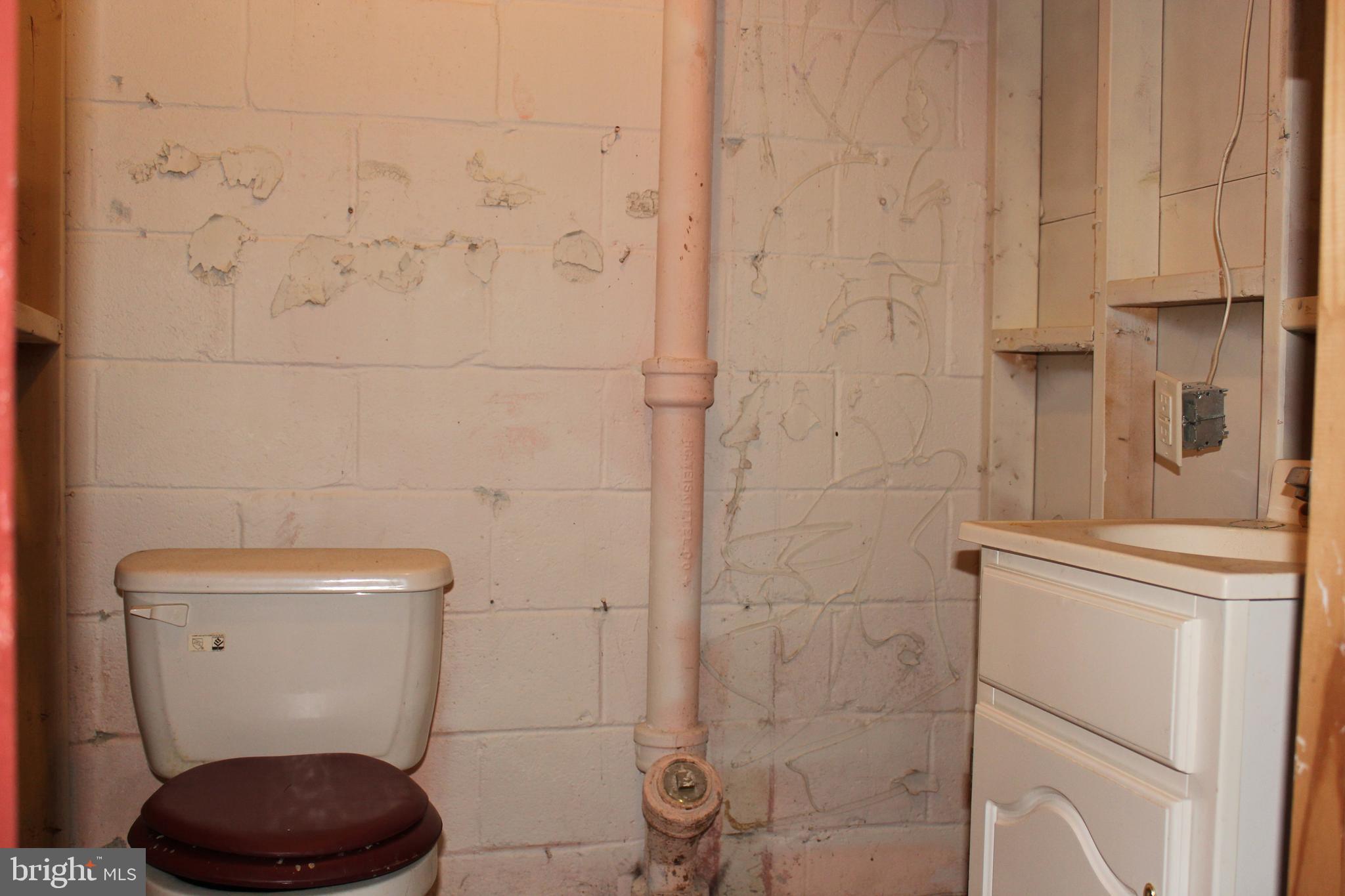 3613 Coronado Road Baltimore, MD 21244 - Photo 29 of 33