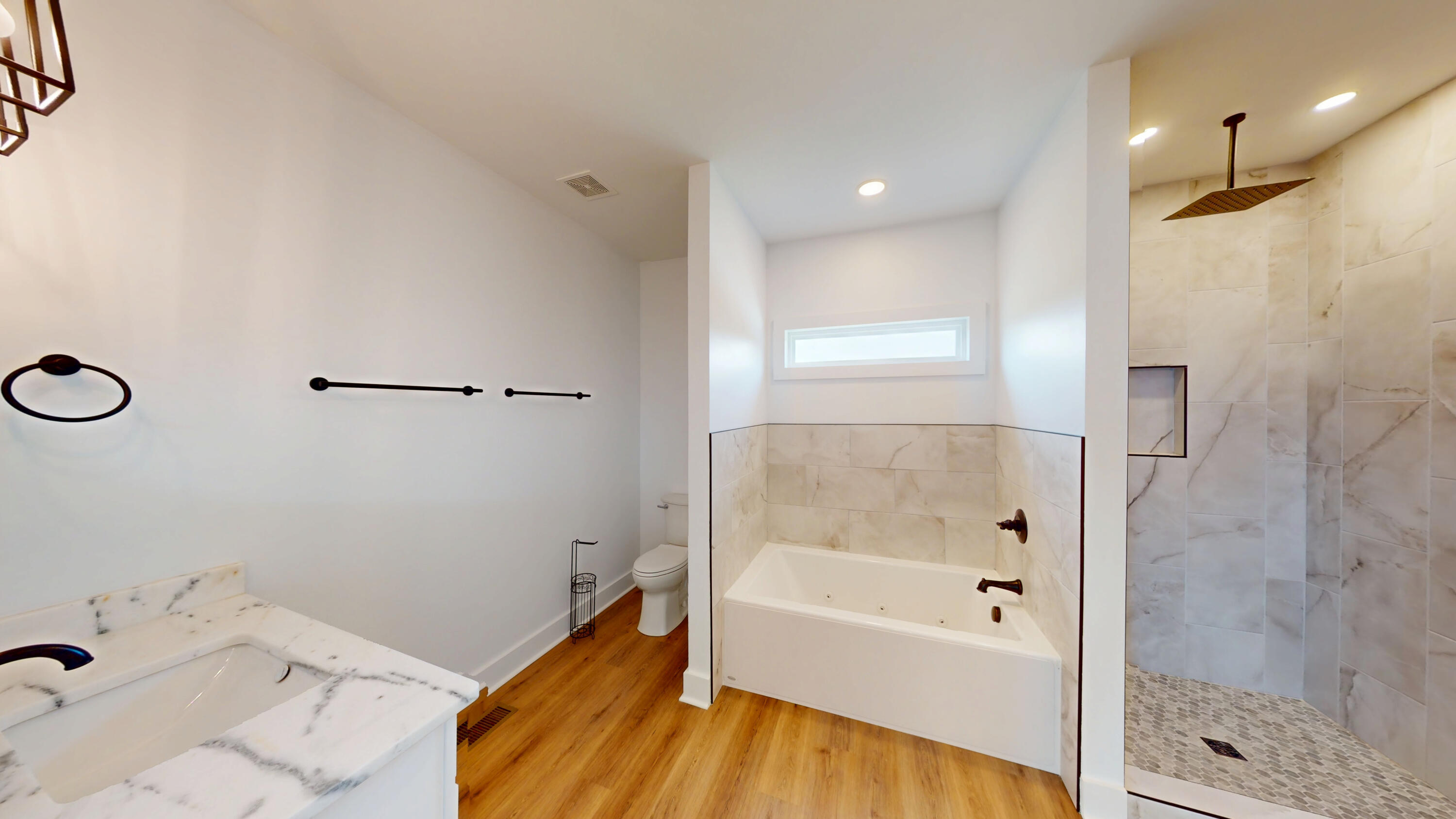325 Henderson Road Evensville, TN 37332 - Photo 17 of 35 13-Master Bathroom 1