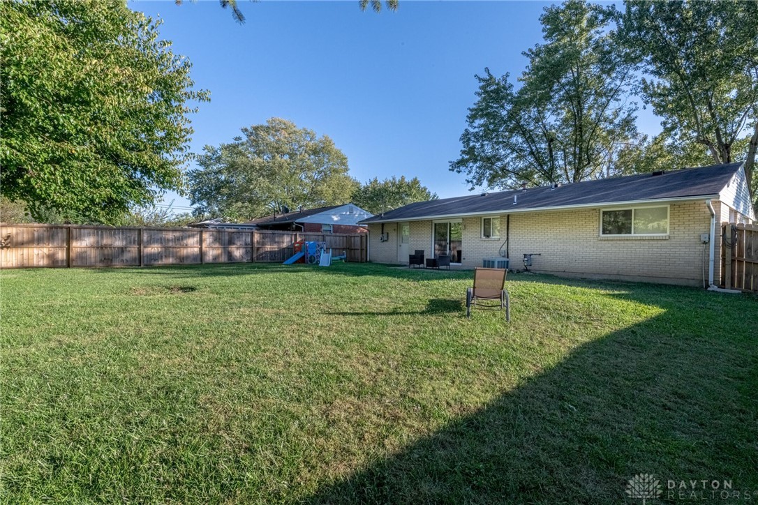 6547 Highbury Road Dayton, OH 45424 - Photo 25 of 31
