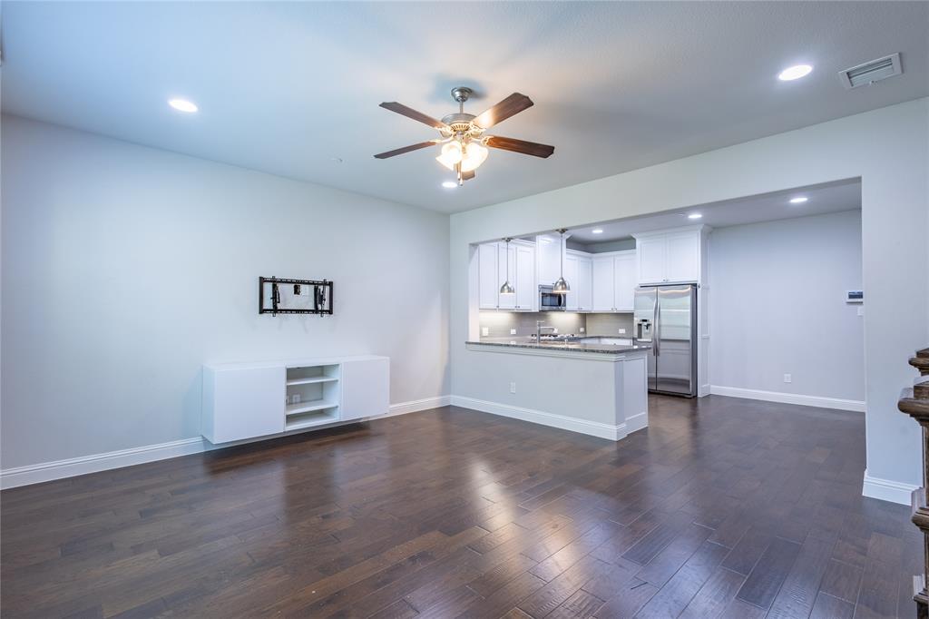 4658 H Rhett Lane Carrollton, TX 75010 - Photo 3 of 40