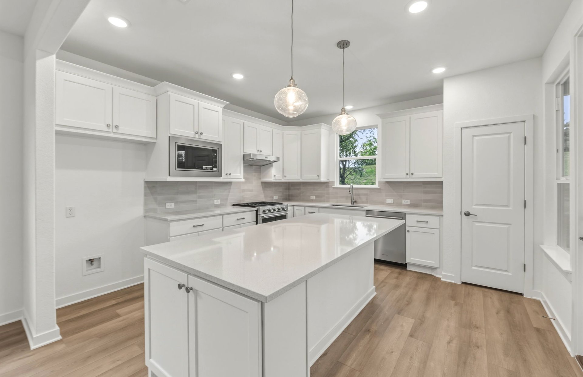 1004 Martingale Street Georgetown, TX 78633 - Photo 2 of 18