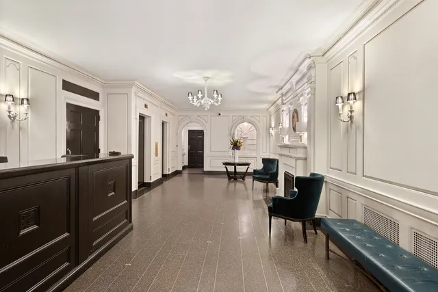 $3,100,000 | 302 West 12th Street, Unit 12A | West Village