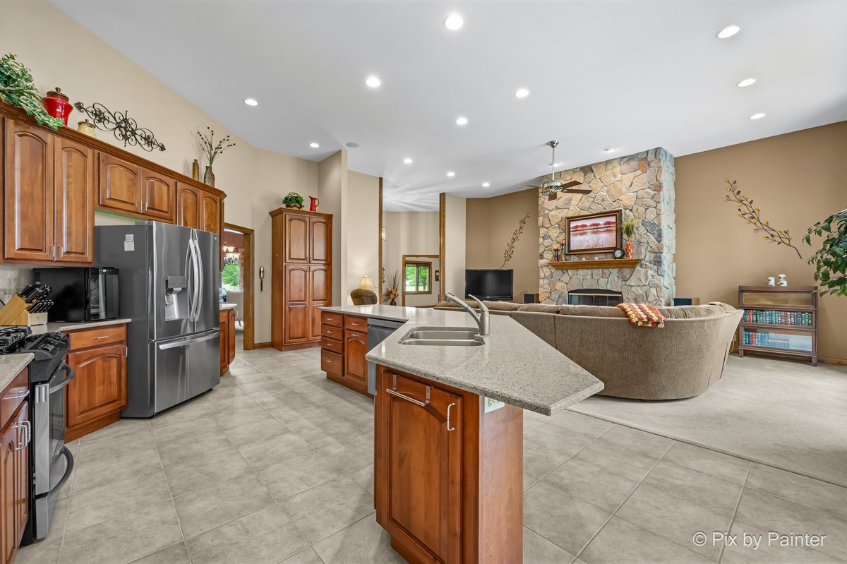 8316 Eagle Ridge Spring Grove, IL 60081 - Photo 11 of 44