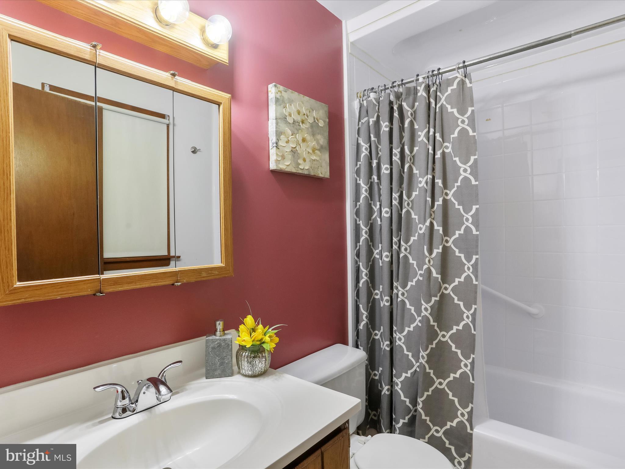 441 Warfieldsburg Road Westminster, MD 21157 - Photo 22 of 42 Primary bathroom