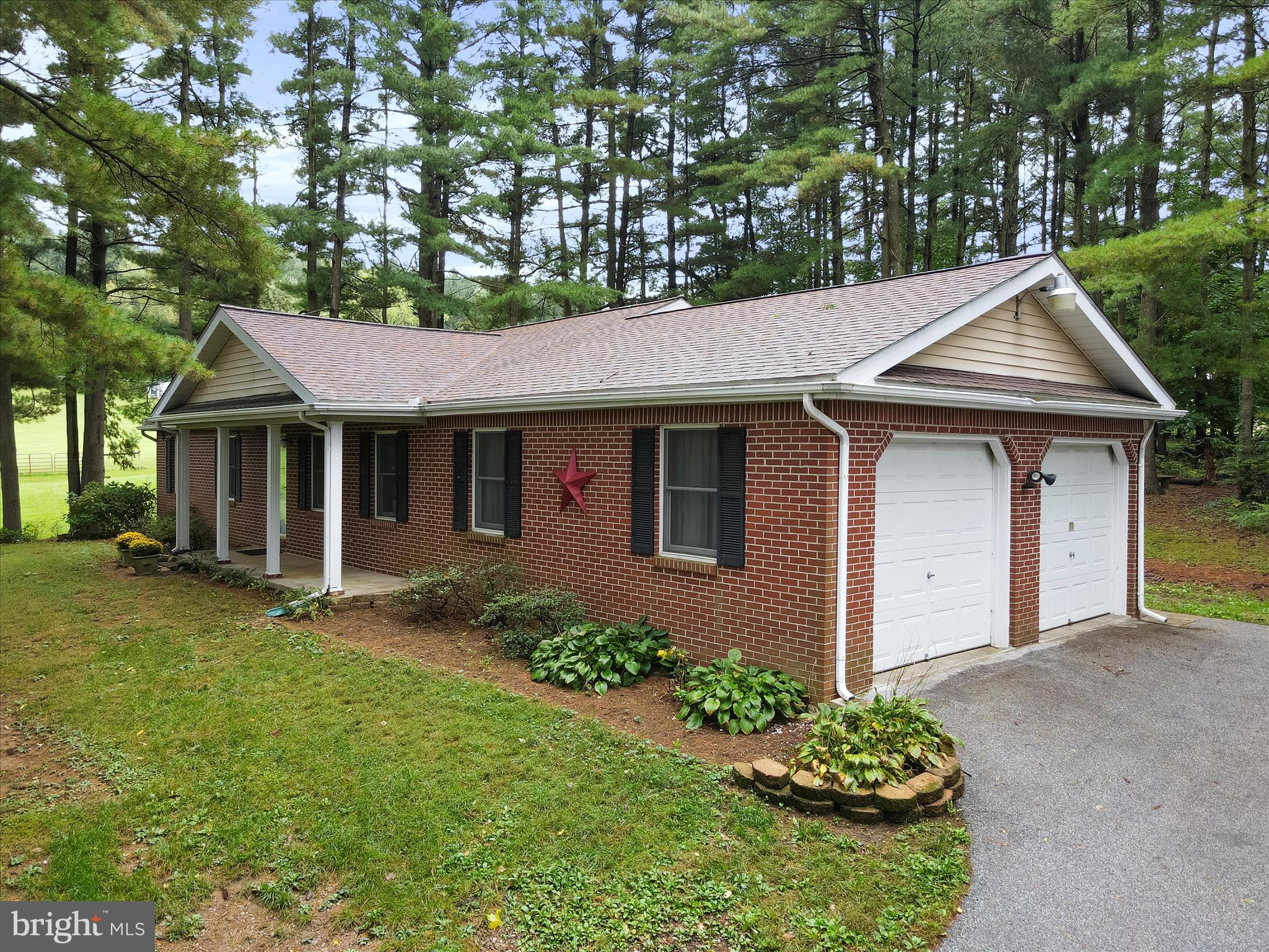 441 Warfieldsburg Road Westminster, MD 21157 - Photo 3 of 42 Right front