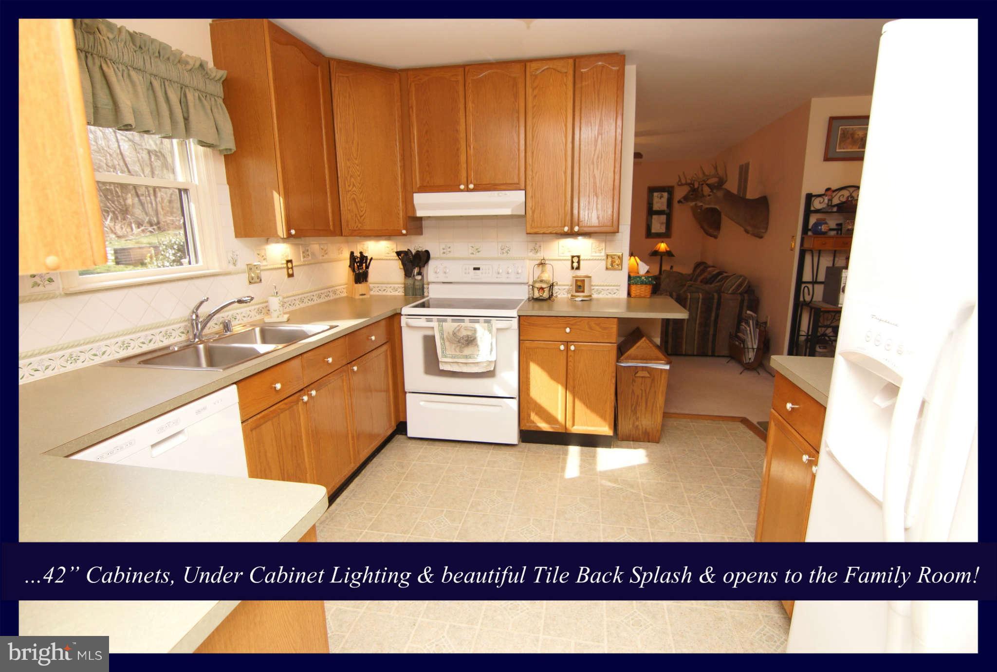 6944 Fox Chase Road New Market, MD 21774 - Photo 5 of 16 Kitchen