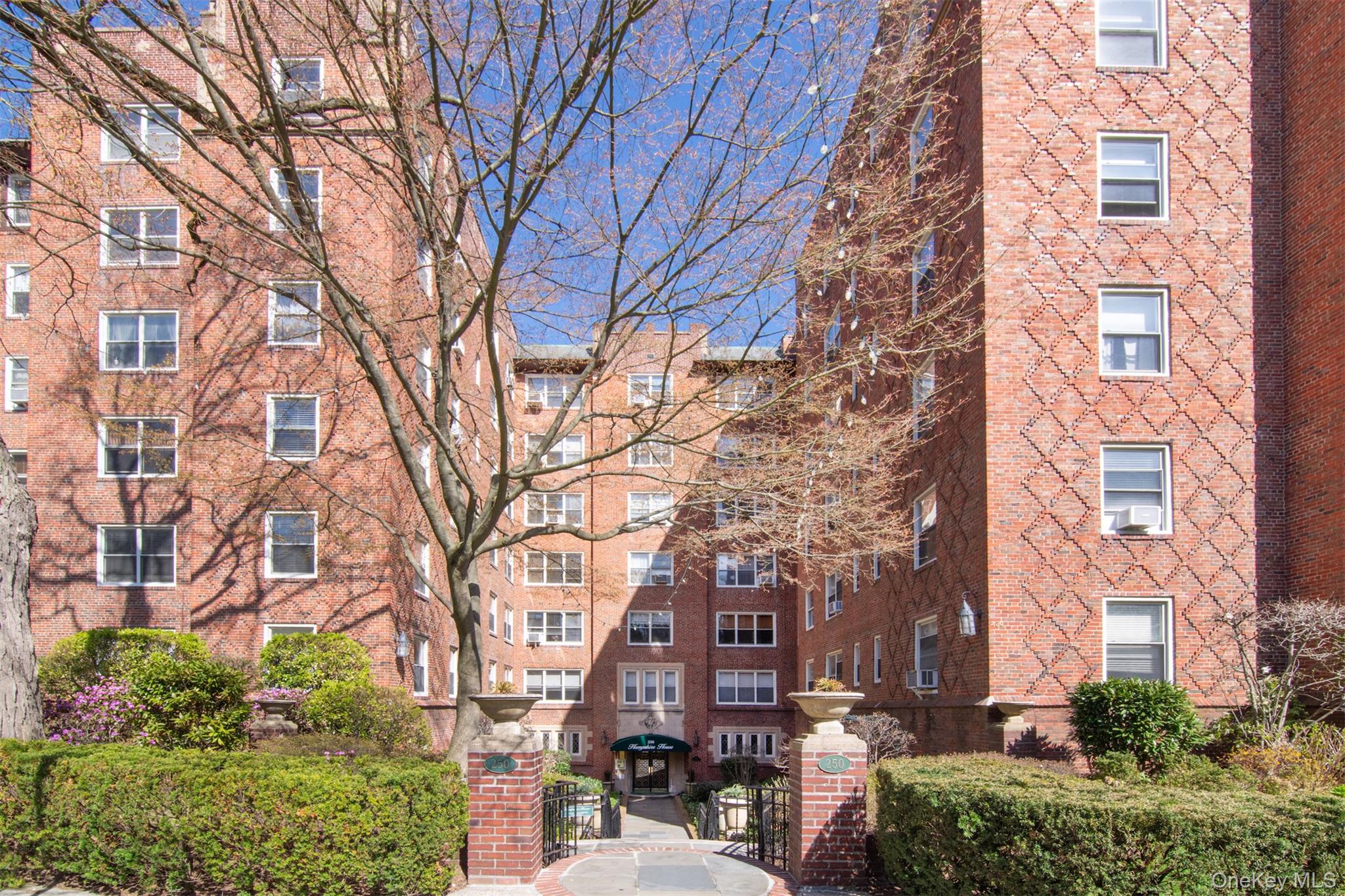 250 Bronxville Road, Unit 5A Bronxville, NY 10708 - Photo 19 of 20