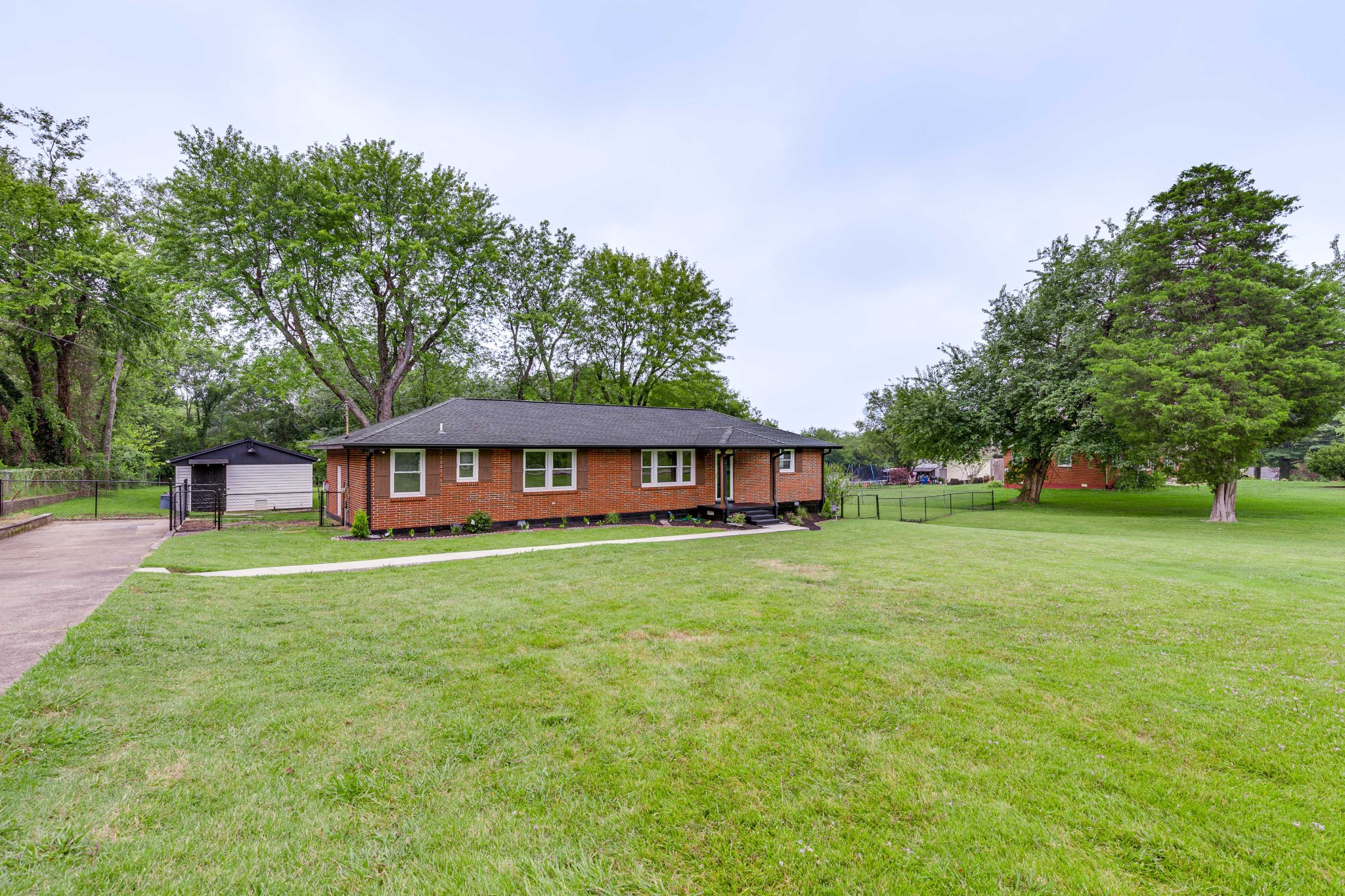 196 Mason Road La Vergne, TN 37086 - Photo 2 of 32 Gallery Image 2