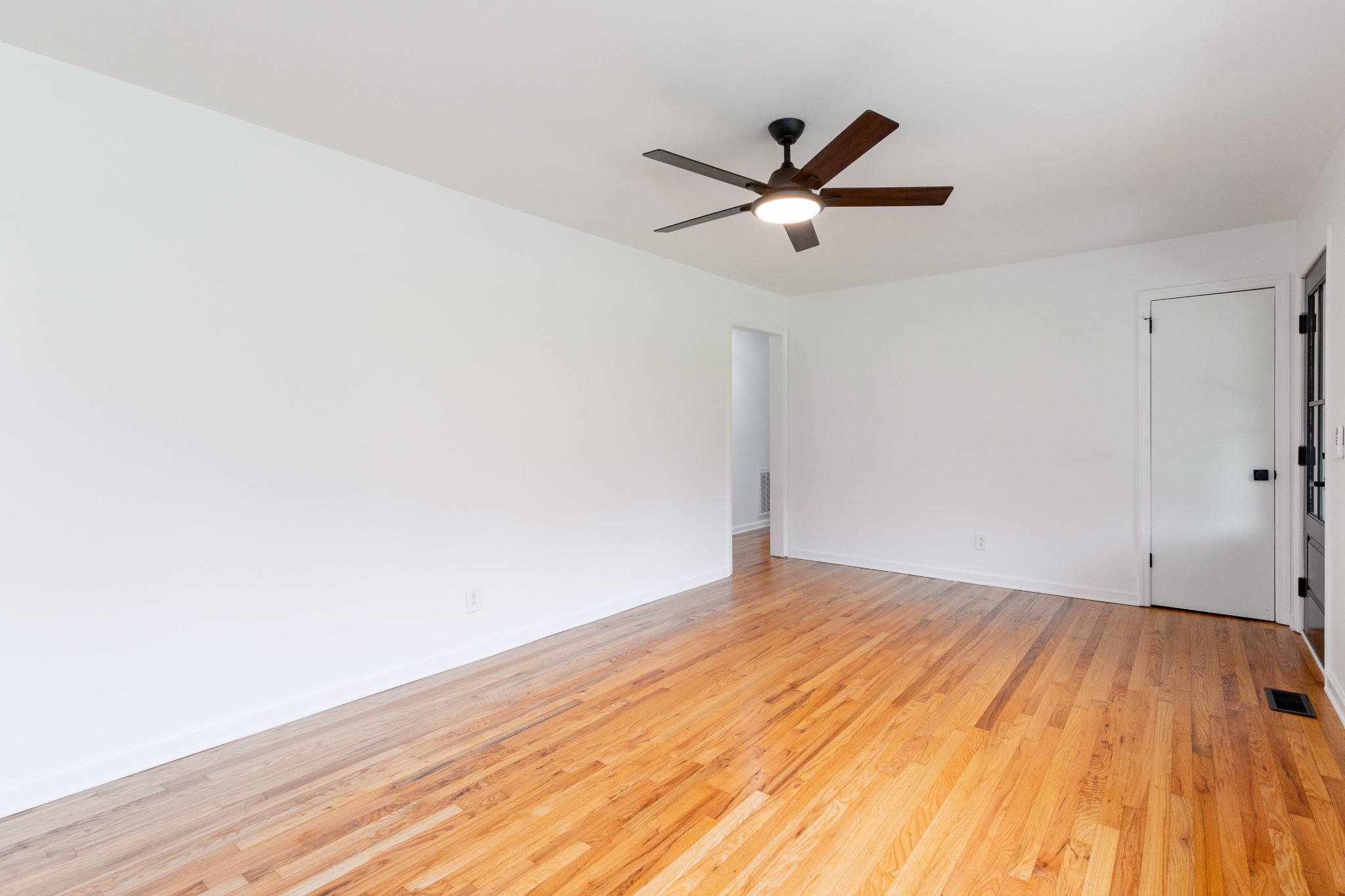 196 Mason Road La Vergne, TN 37086 - Photo 4 of 32 Gallery Image 4