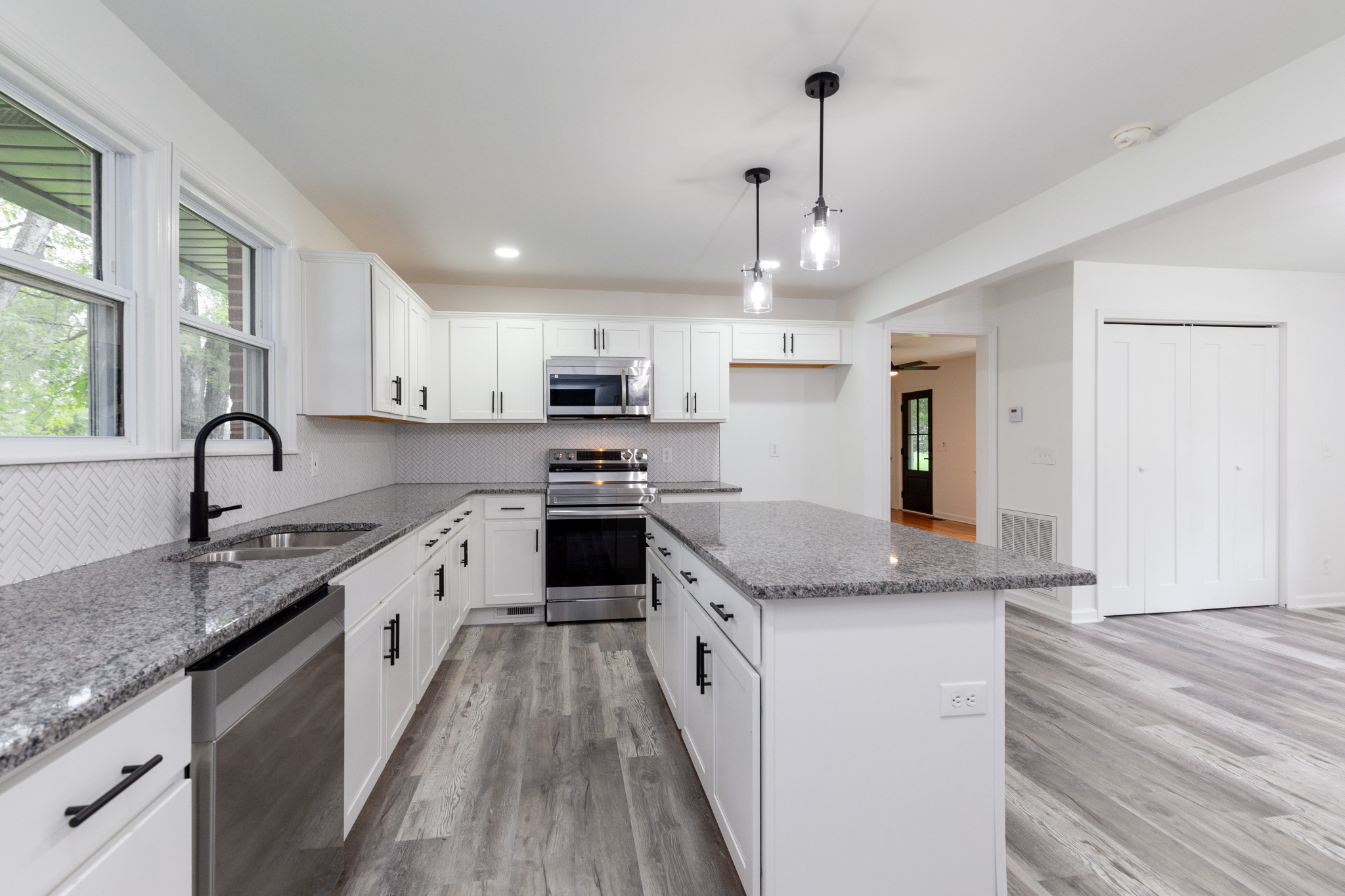 196 Mason Road La Vergne, TN 37086 - Photo 10 of 32 Gallery Image 10