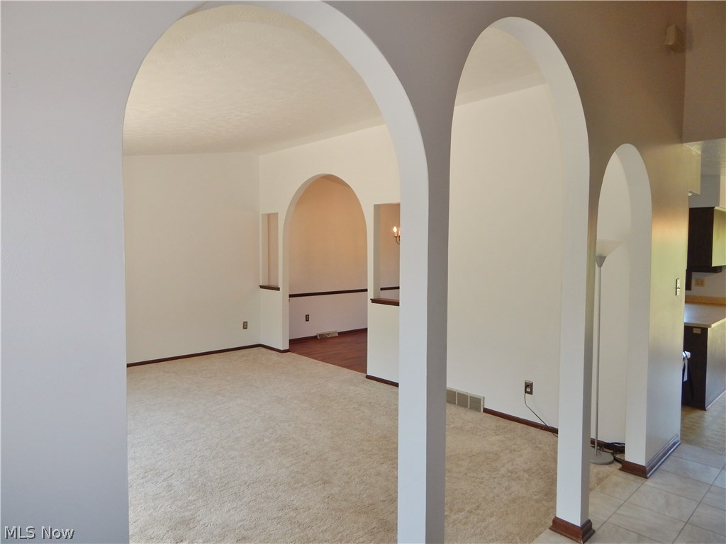19408 Boston Road Strongsville, OH 44149 - Photo 3 of 30 Entry looking into living room