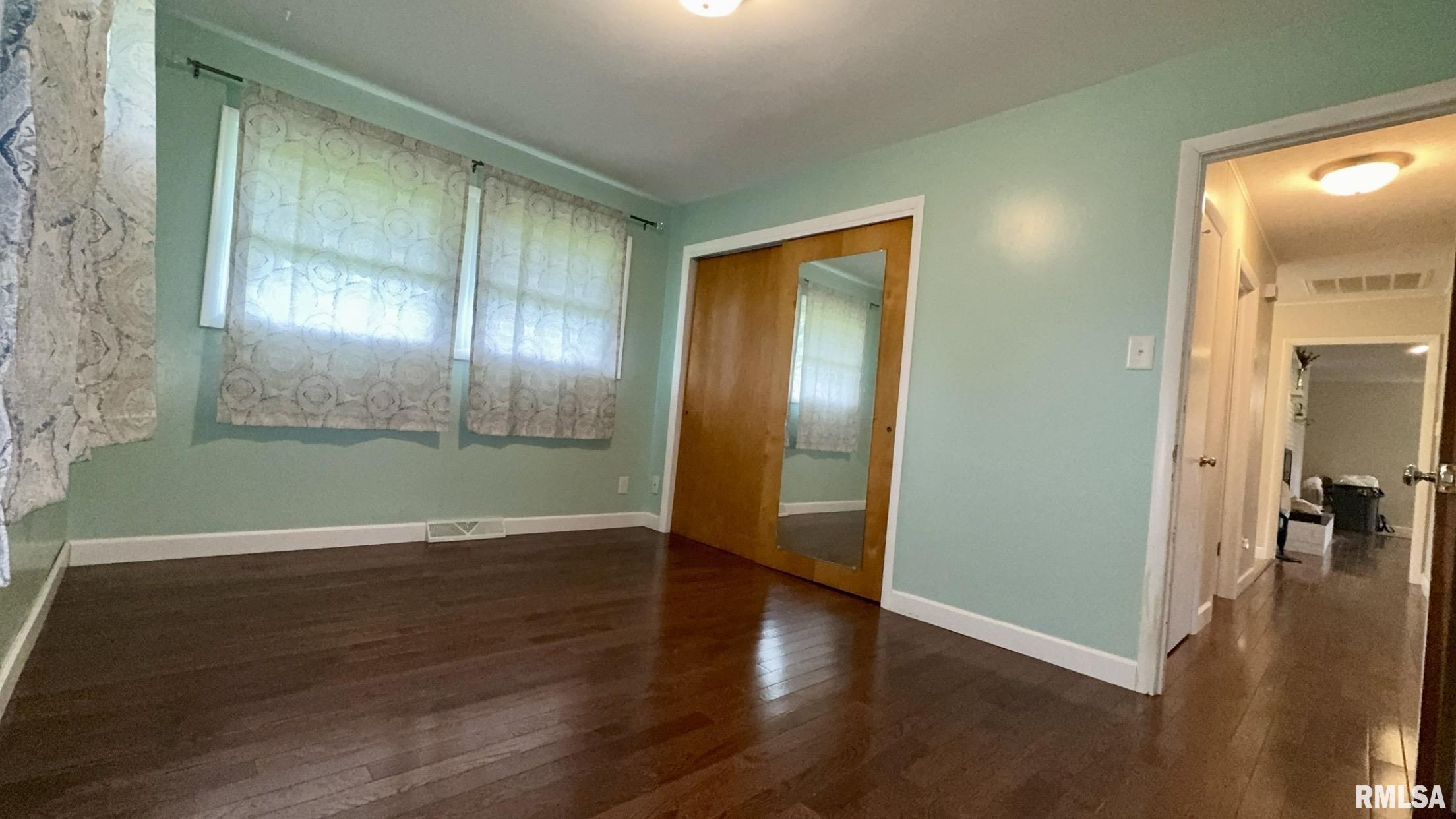 112 Prairie Road Carterville, IL 62918 - Photo 13 of 18 Gallery Image 13