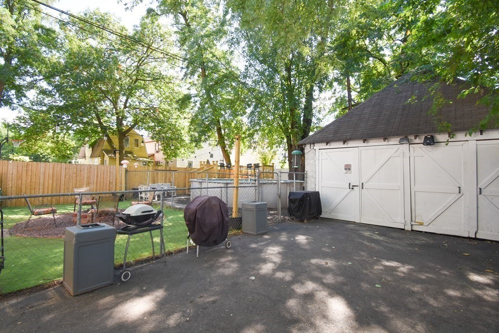 34-36 Pasadena Street Springfield, MA 01108 - Photo 4 of 36 Gallery Image 4