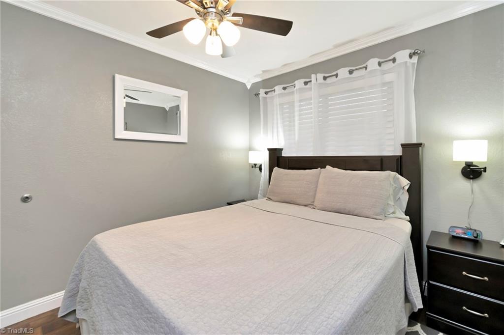 301 Pinnacle Inn Road, Unit 3230 Beech Mountain, NC 28604 - Photo 6 of 42 Queen Bed