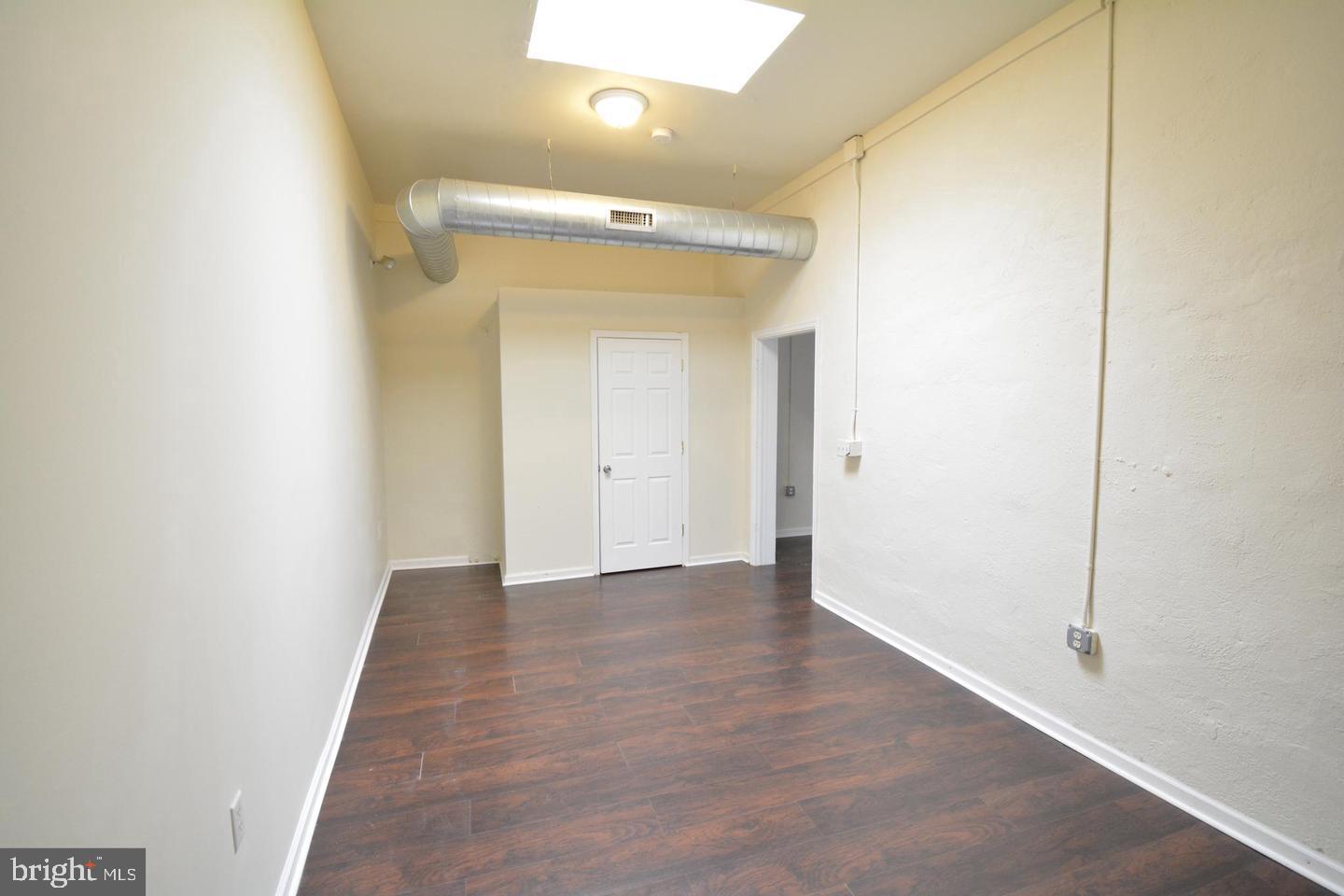 511 Conarroe Street Philadelphia, PA 19128 - Photo 8 of 11