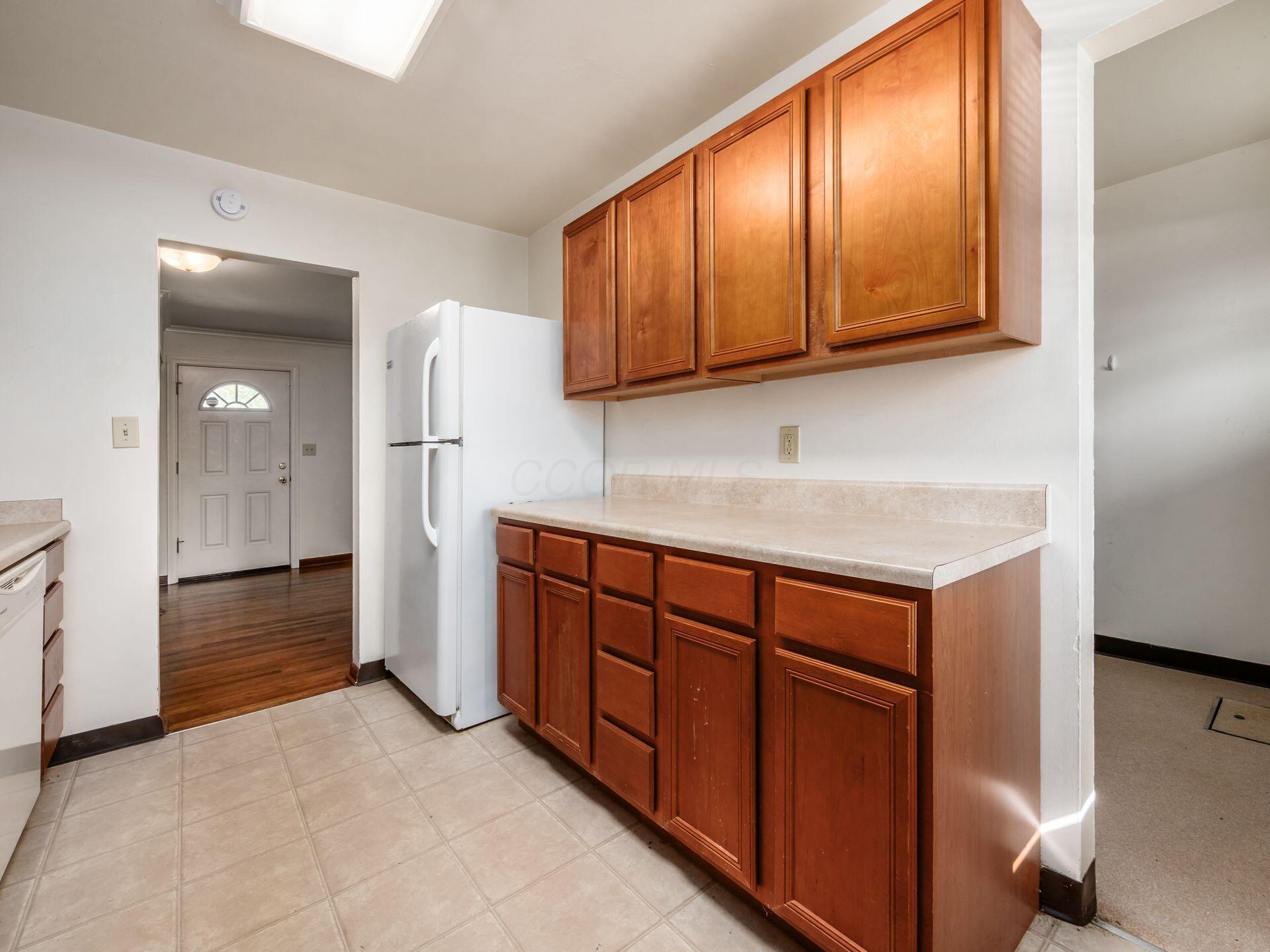 1140 Eastfield Road Worthington, OH 43085 - Photo 15 of 33