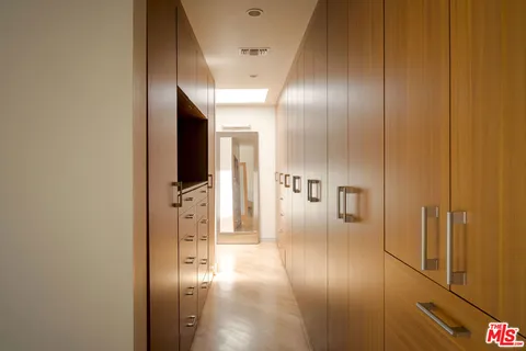 $6,995,000 | 1270 Lago Vista Drive, Beverly Hills, CA 90210