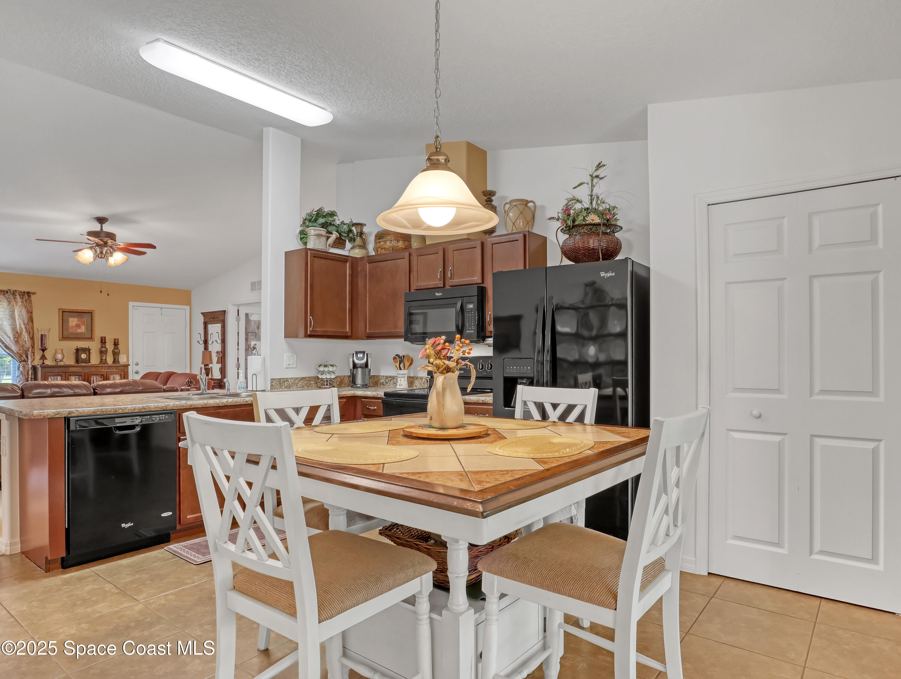495 Danis Road Southwest Palm Bay, FL 32908 - Photo 11 of 39 495 Danis (15)