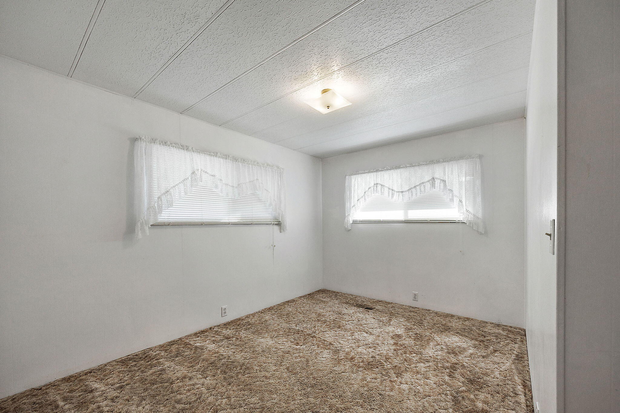3955 South Stage Road, Unit 35 Medford, OR 97501 - Photo 30 of 36 ApxSS35 (34)