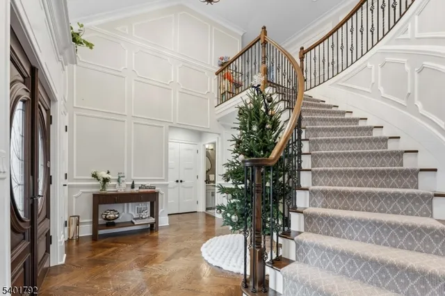 a view of entryway and hall