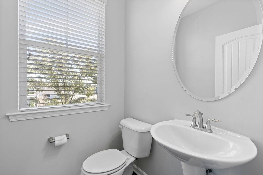 6653 Perry Creek Road Raleigh, NC 27616 - Photo 10 of 29 Powder Room