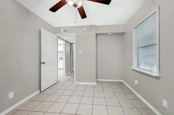 $675 | 816 South Crockett Street, Unit 3, Sherman, TX 75090