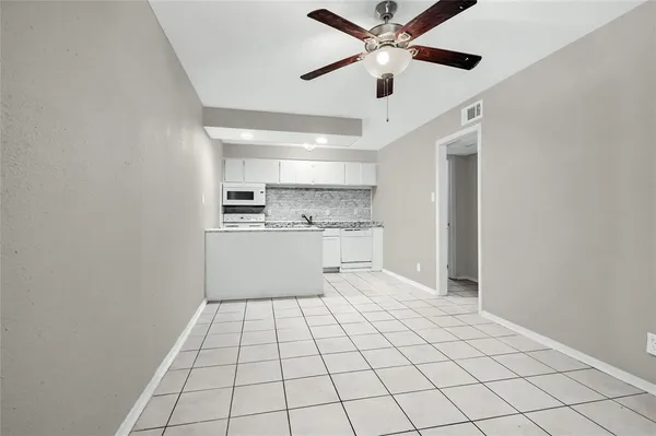 $675 | 816 South Crockett Street, Unit 3, Sherman, TX 75090