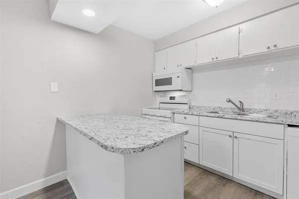 $675 | 816 South Crockett Street, Unit 3, Sherman, TX 75090