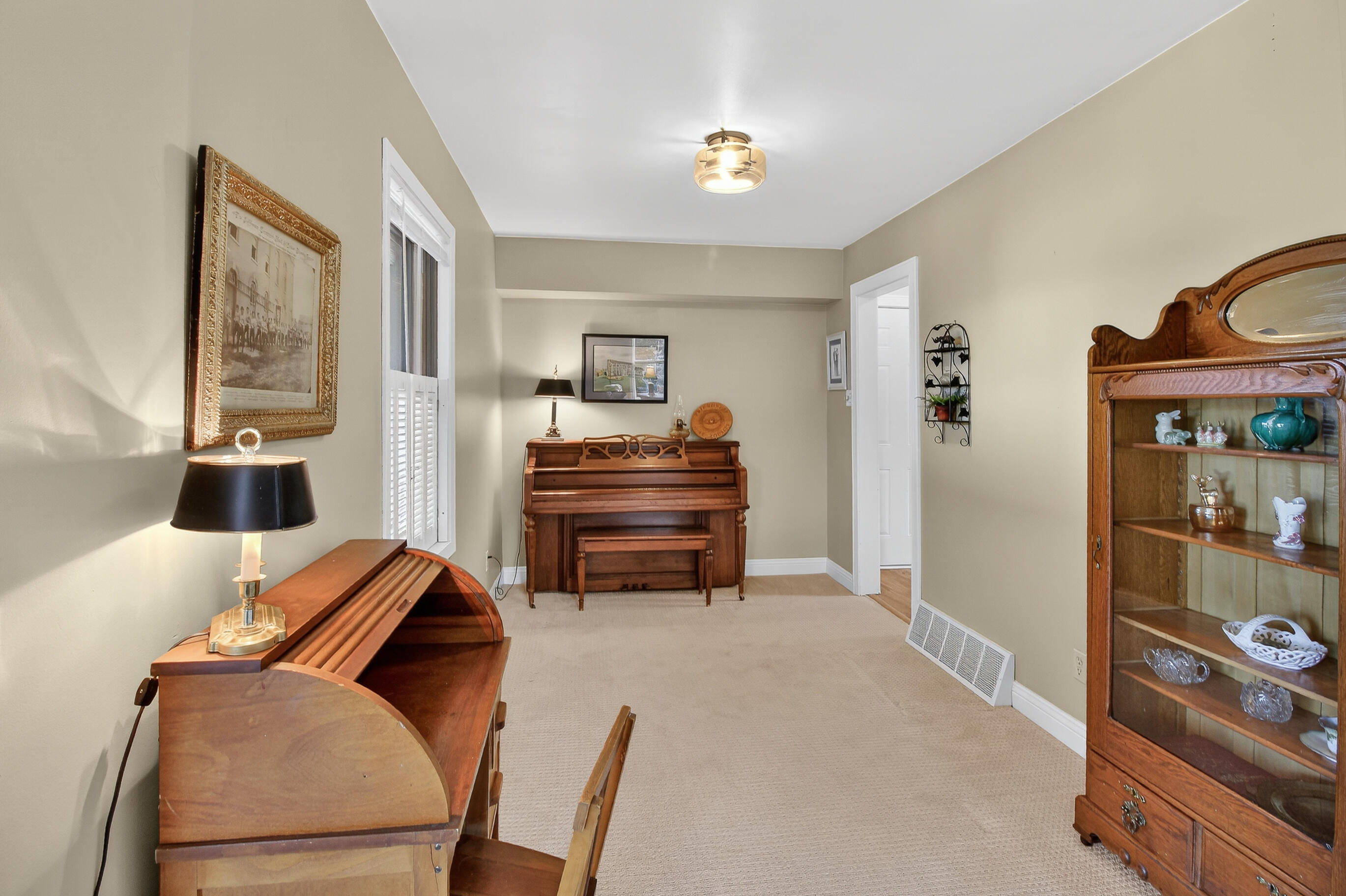 N7024 Oakwood Road Richmond, WI 53190 - Photo 14 of 54 Sitting Room off Living Room