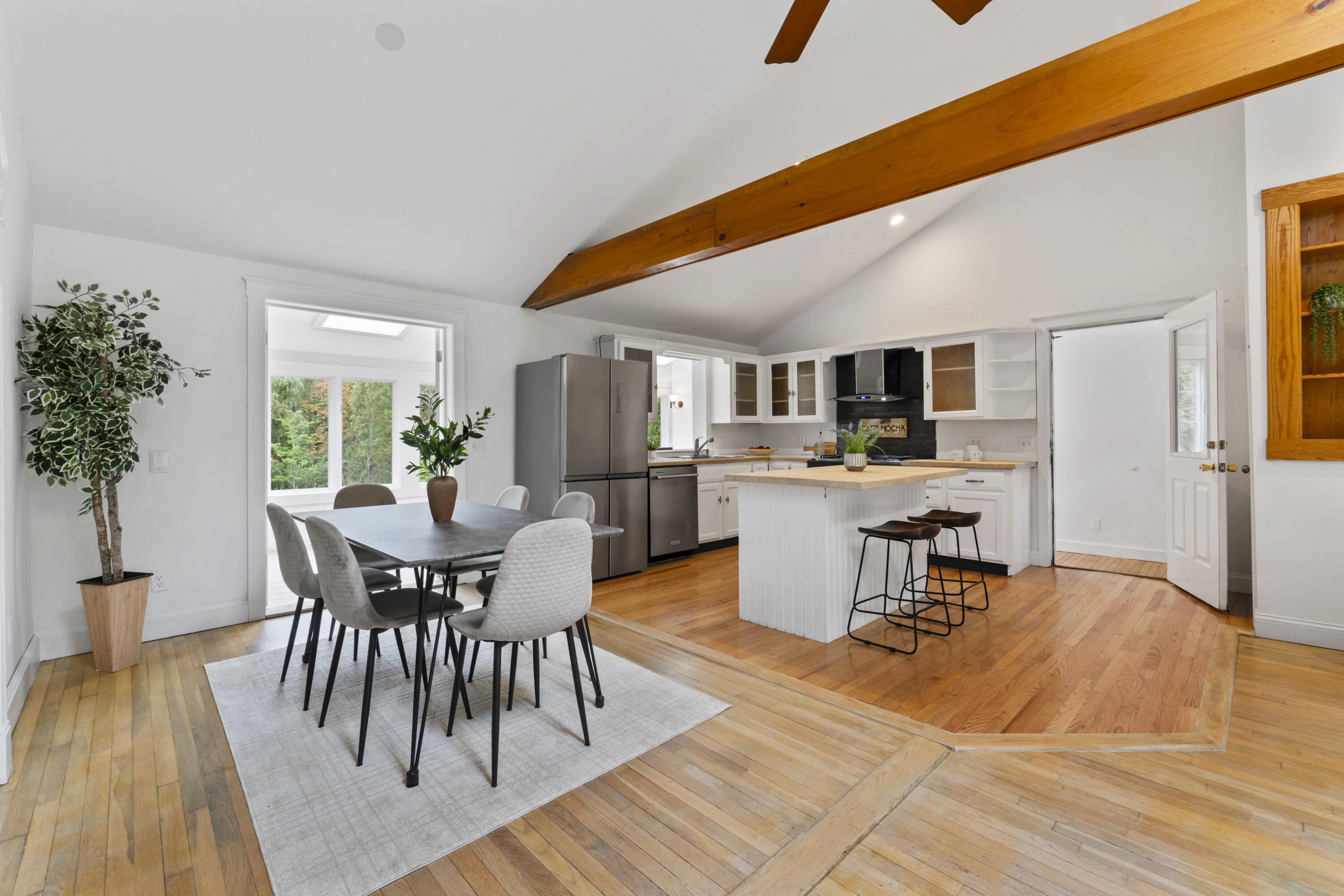 301 Rte 103 Eliot, ME 03903 - Photo 13 of 52 301 Route 103, York, ME