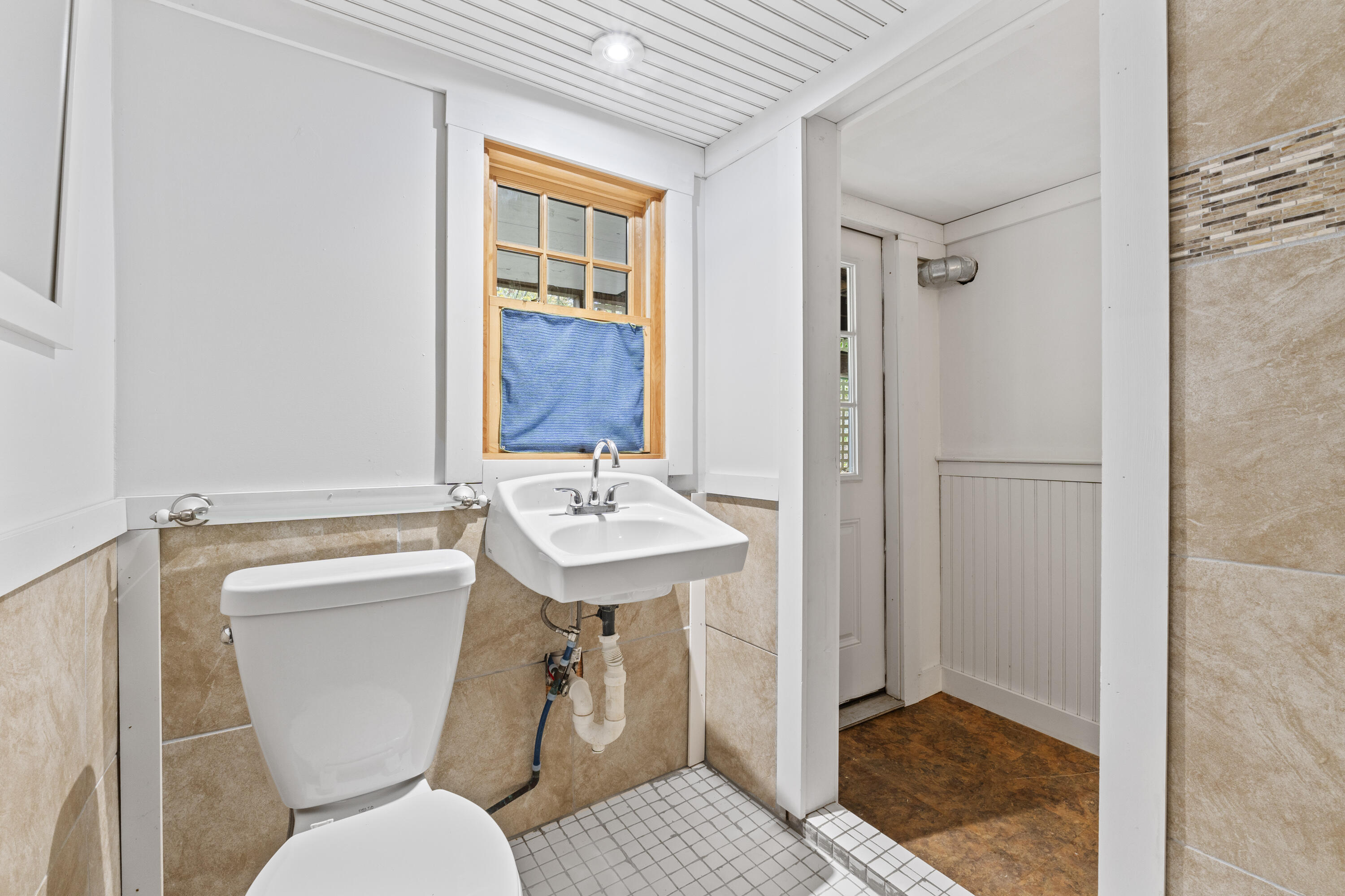 301 Rte 103 Eliot, ME 03903 - Photo 37 of 52 301 Route 103, York, ME