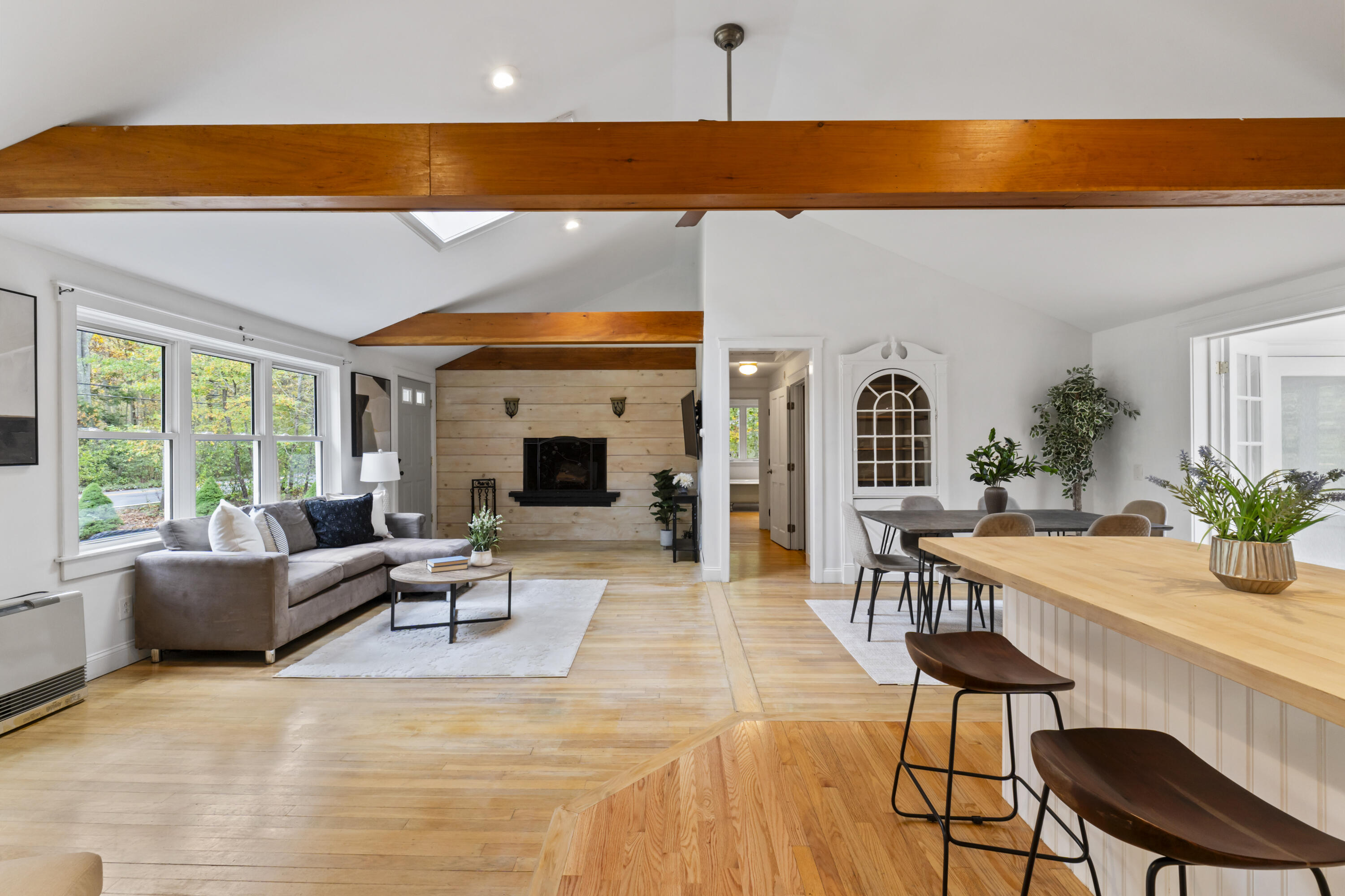 301 Rte 103 Eliot, ME 03903 - Photo 6 of 52 301 Route 103, York, ME