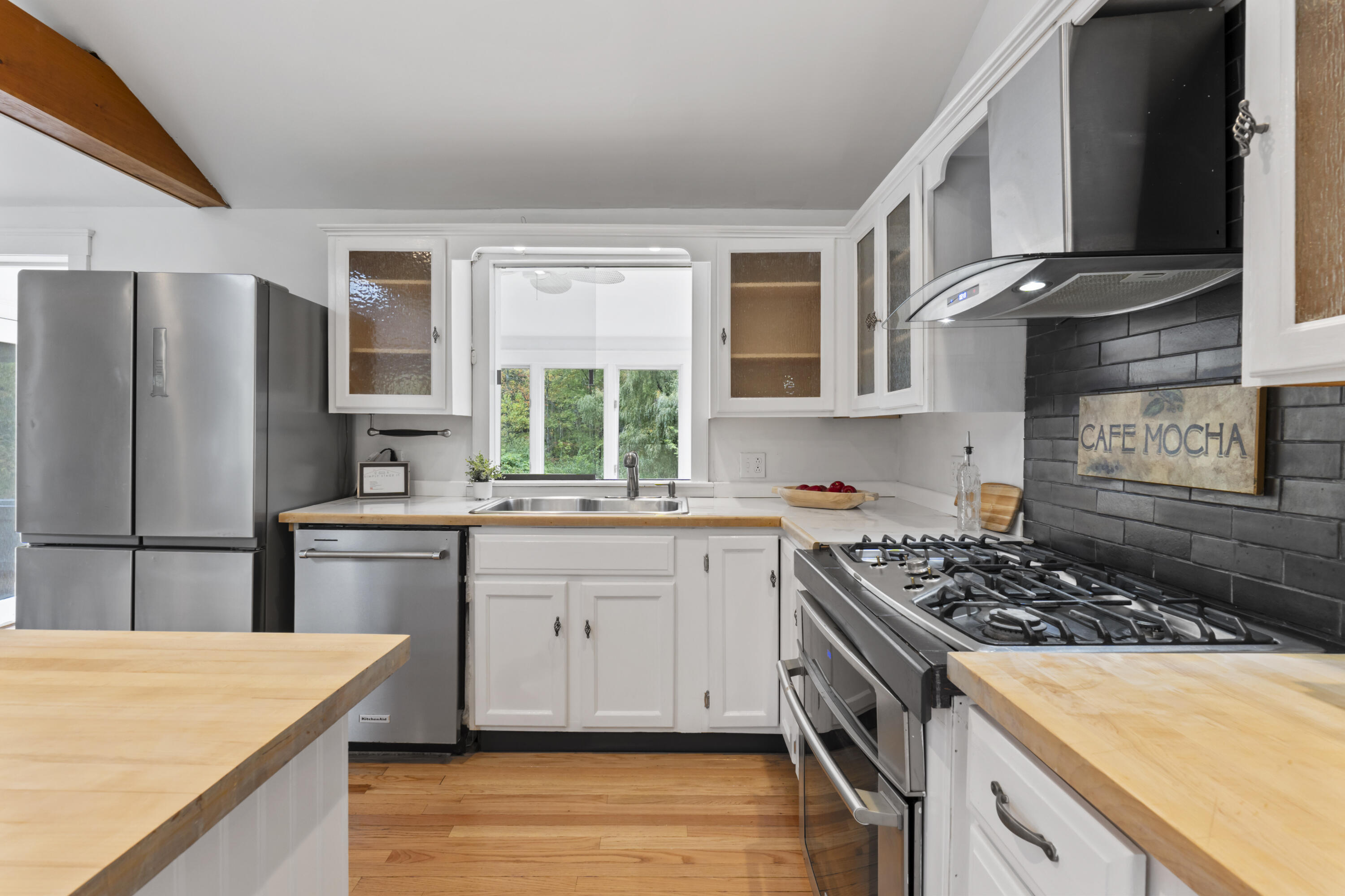 301 Rte 103 Eliot, ME 03903 - Photo 8 of 52 301 Route 103, York, ME