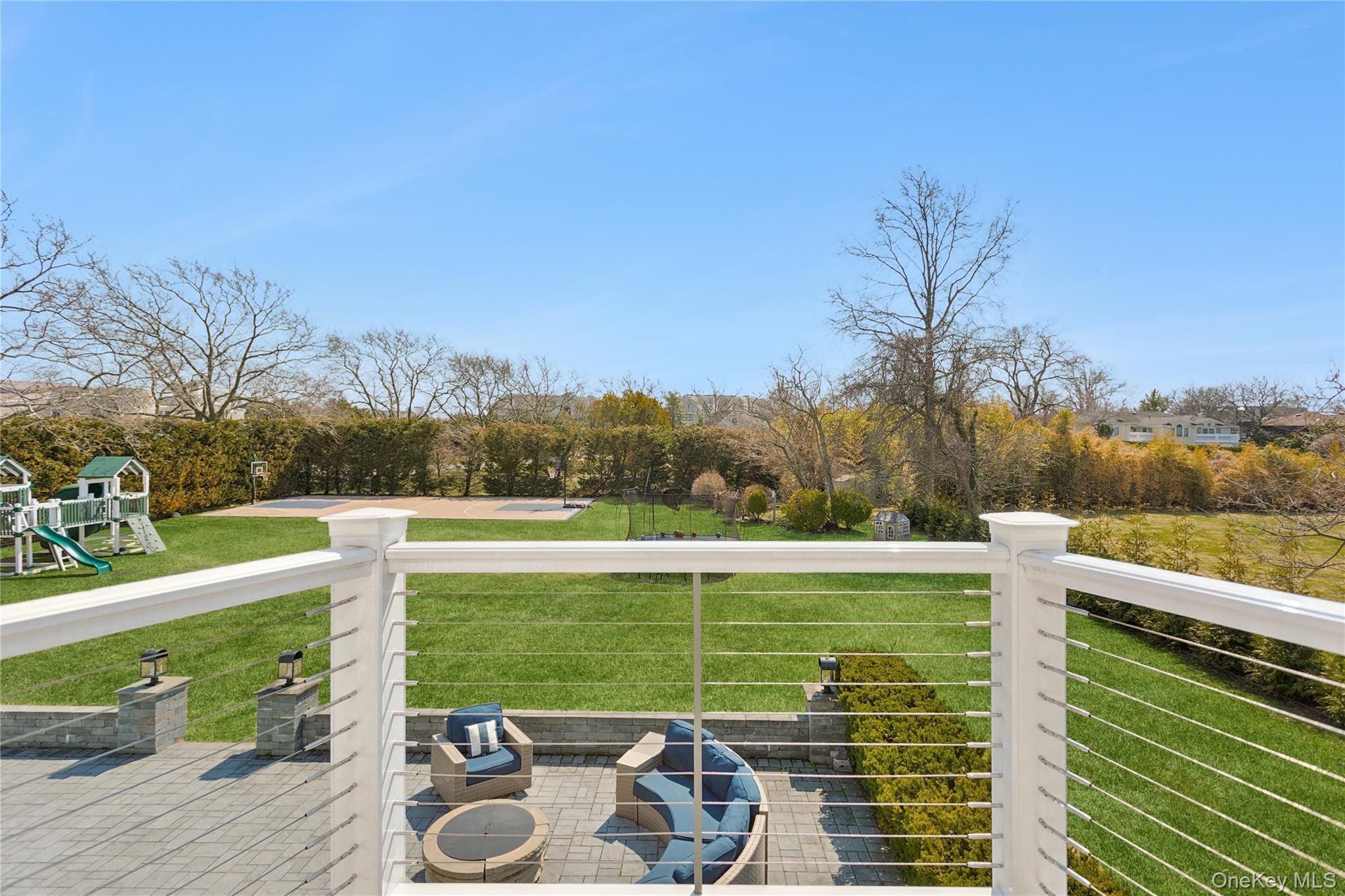 315 Hewlett Neck Road Woodmere, NY 11598 - Photo 16 of 33