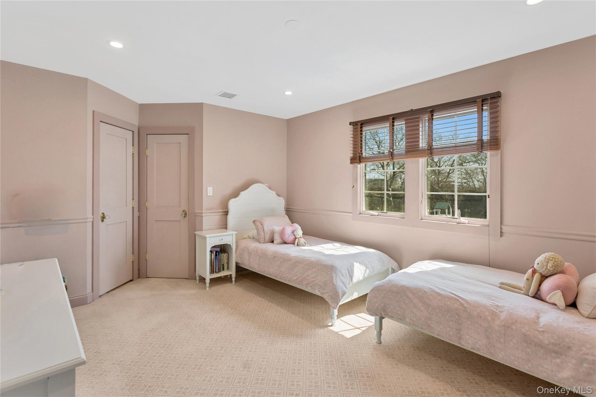 315 Hewlett Neck Road Woodmere, NY 11598 - Photo 20 of 33