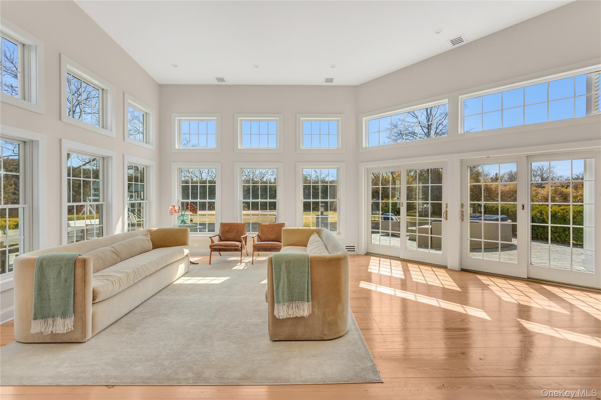 315 Hewlett Neck Road Woodmere, NY 11598 - Photo 4 of 33