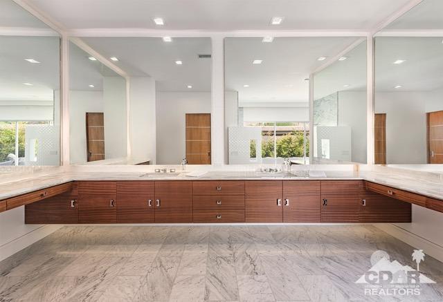 70262 Sonora Road Rancho Mirage, CA 92270 - Photo 15 of 24 a bathroom with a large tub sink and mirror