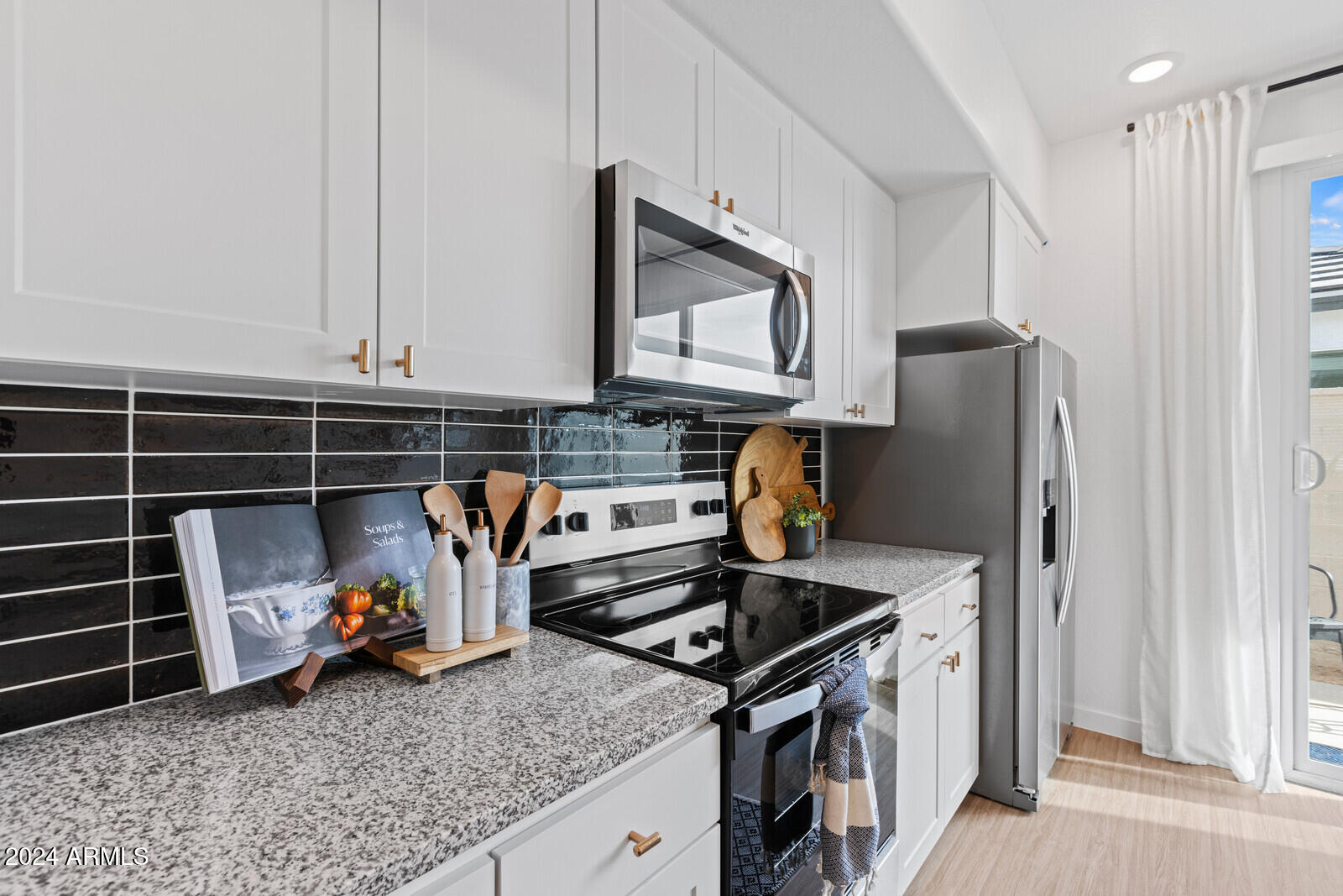 35155 North Thompson Road, Unit 1 San Tan Valley, AZ 85144 - Photo 11 of 31 Kitchen