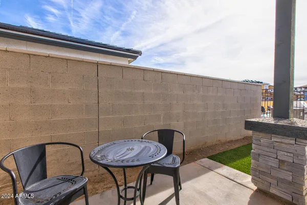 $1,759 | 35155 North Thompson Road, Unit 1, San Tan Valley, AZ 85144