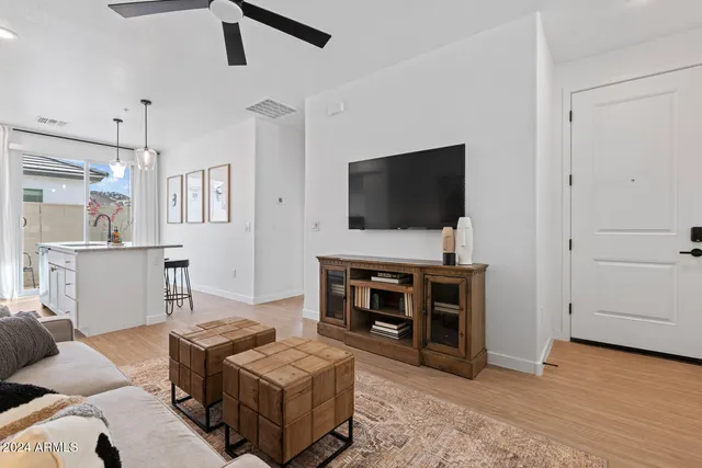 $1,499 | 35155 North Thompson Road, Unit 1, San Tan Valley, AZ 85144