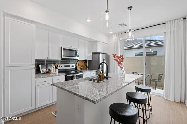 $1,759 | 35155 North Thompson Road, Unit 1, San Tan Valley, AZ 85144