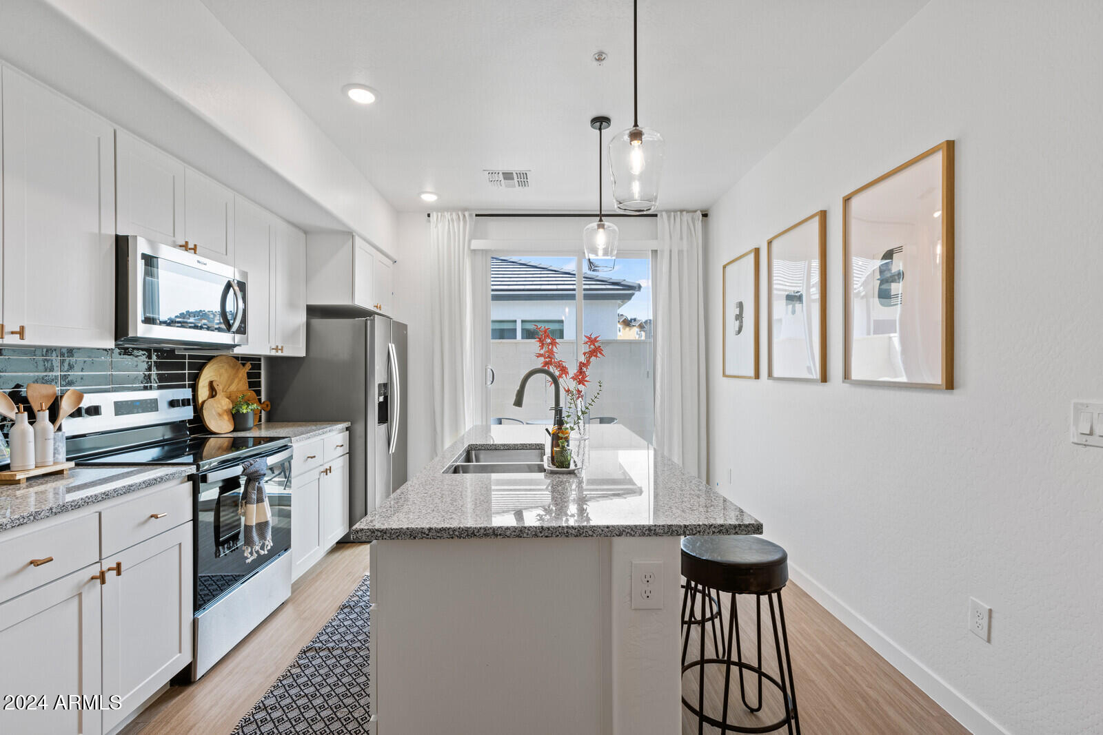 35155 North Thompson Road, Unit 1 San Tan Valley, AZ 85144 - Photo 9 of 31 Kitchen