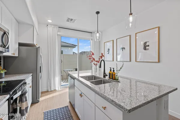 $1,759 | 35155 North Thompson Road, Unit 1, San Tan Valley, AZ 85144