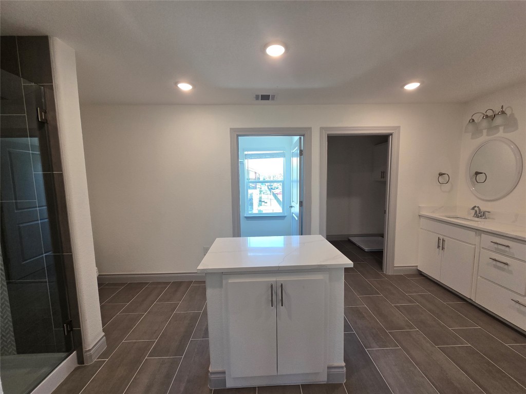 2105 Tiger Trail, Unit 701 Round Rock, TX 78664 - Photo 7 of 17