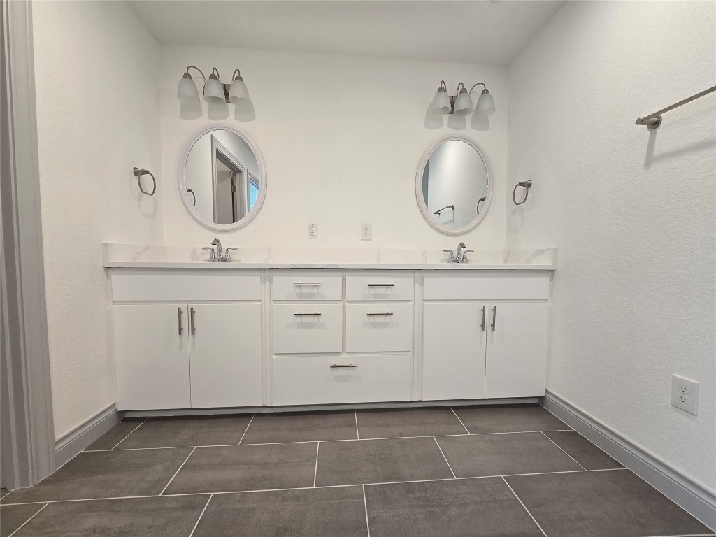 2105 Tiger Trail, Unit 701 Round Rock, TX 78664 - Photo 9 of 17