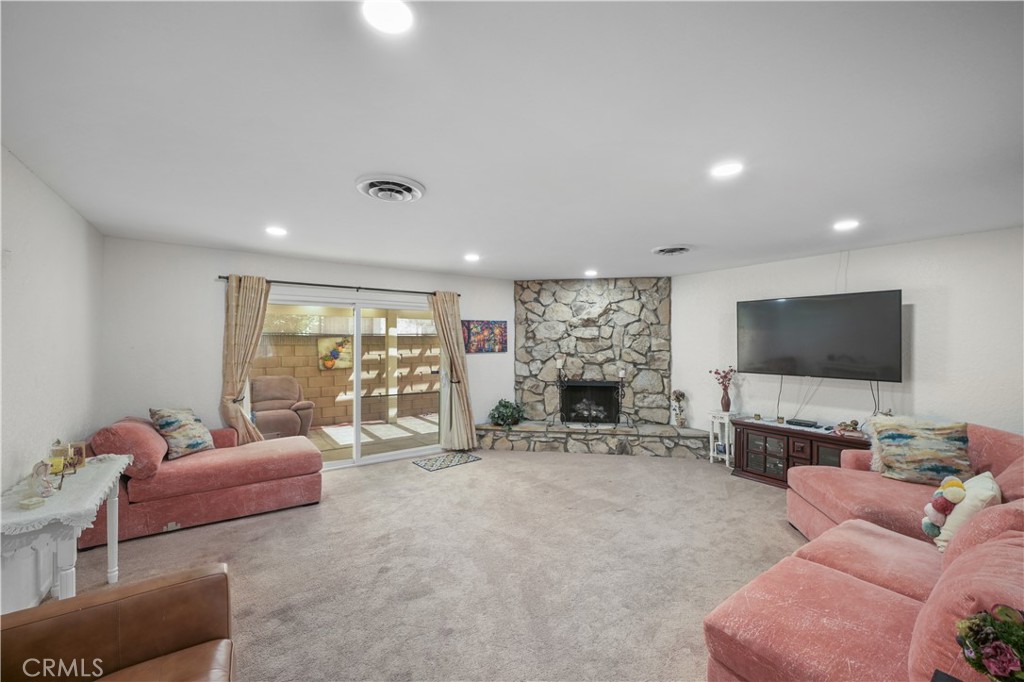 3260 Vista Way Hemet, CA 92544 - Photo 12 of 43