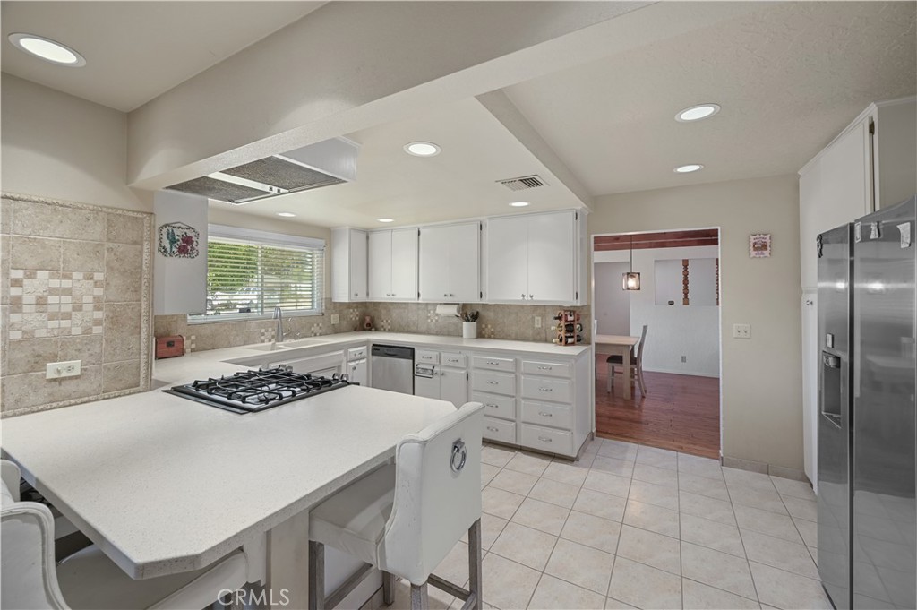 3260 Vista Way Hemet, CA 92544 - Photo 16 of 43