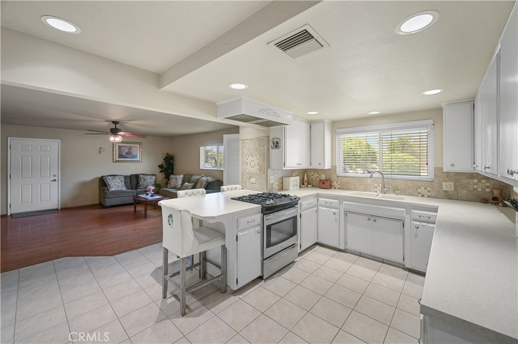 3260 Vista Way Hemet, CA 92544 - Photo 17 of 43